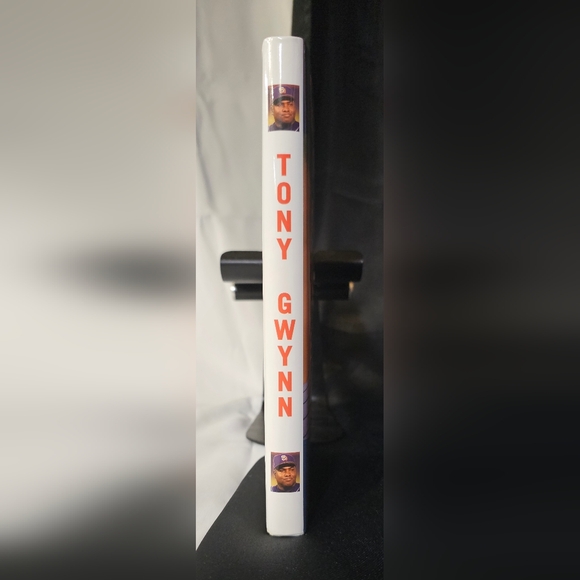 Tony Gwynn: He Left His Heart in San Diego by Rich Wolfe (2014, Hardcover) - Picture 4 of 8